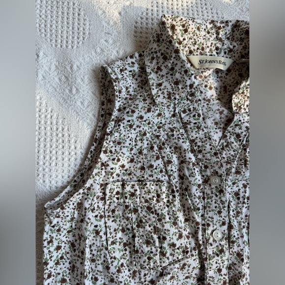 St. John’s Bay Cotton Floral Blouse small - Picture 2 of 3